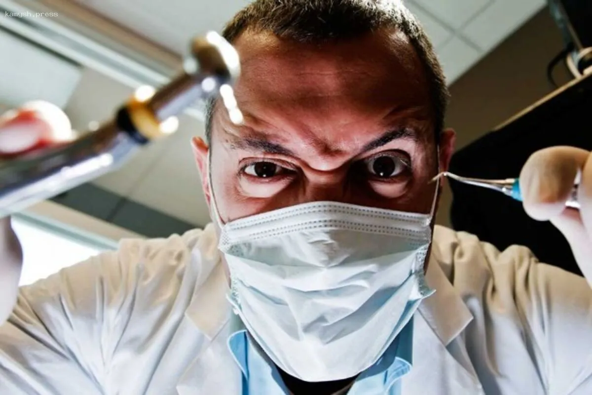 В Китае пациентка скончалась из-за ошибки стоматолога, удалившего здоровый зуб