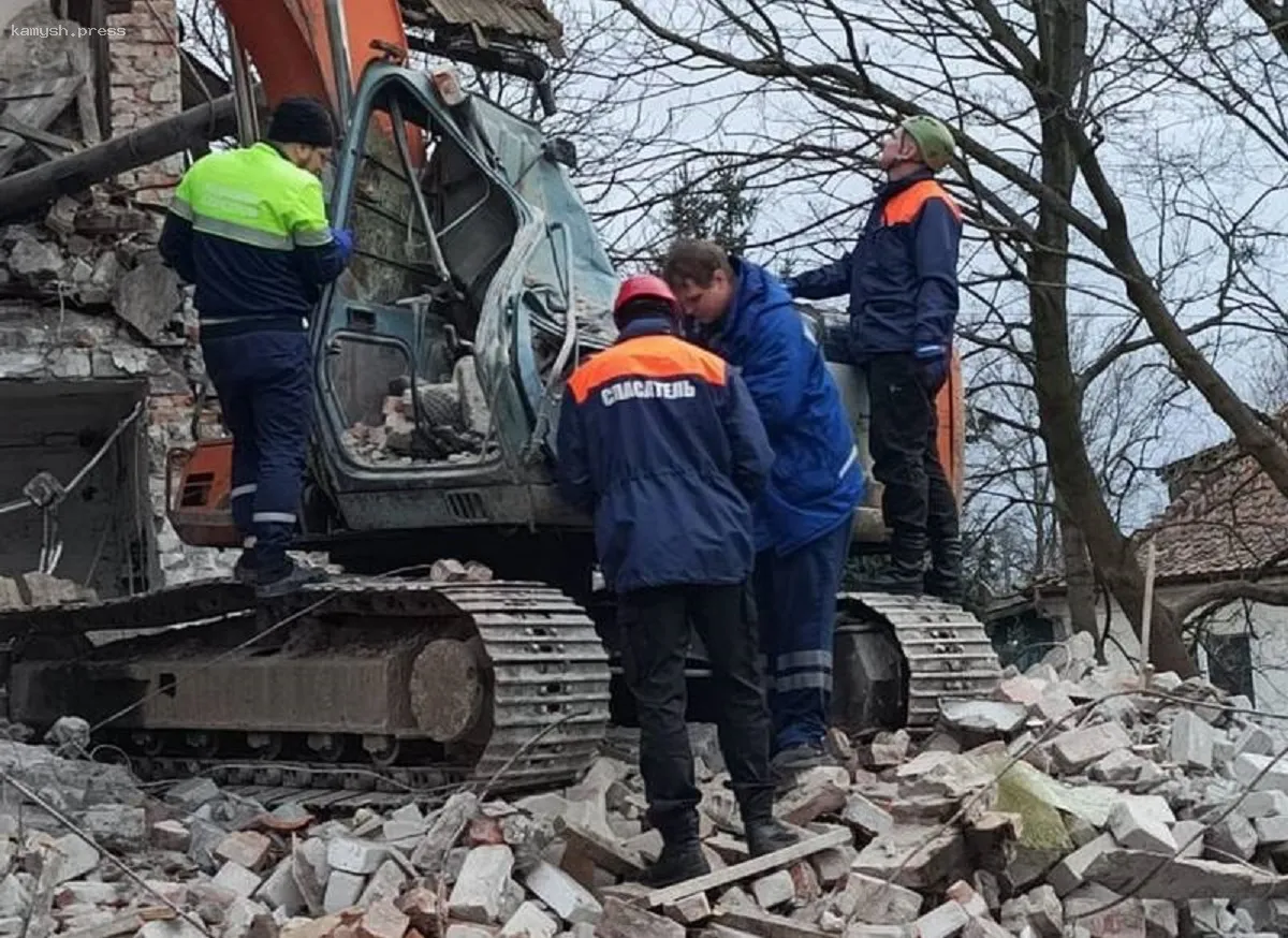 В Калининграде при сносе немецкого здания экскаваторщик погиб