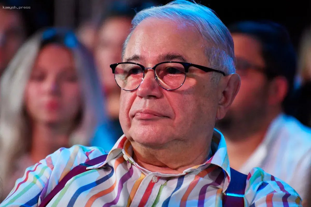 Евгений Петросян покинул медицинское учреждение после госпитализации