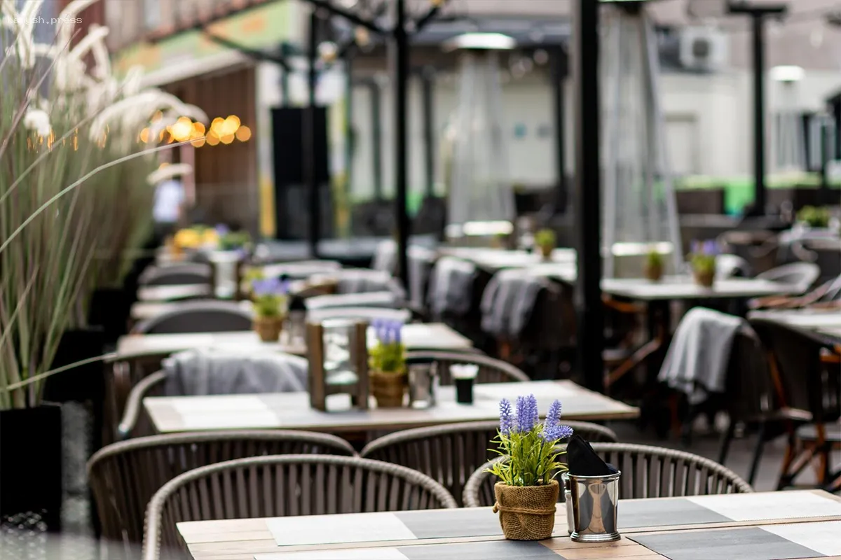 Новосибирские заведения общественного питания получат облегченные условия для получения алкогольных лицензий