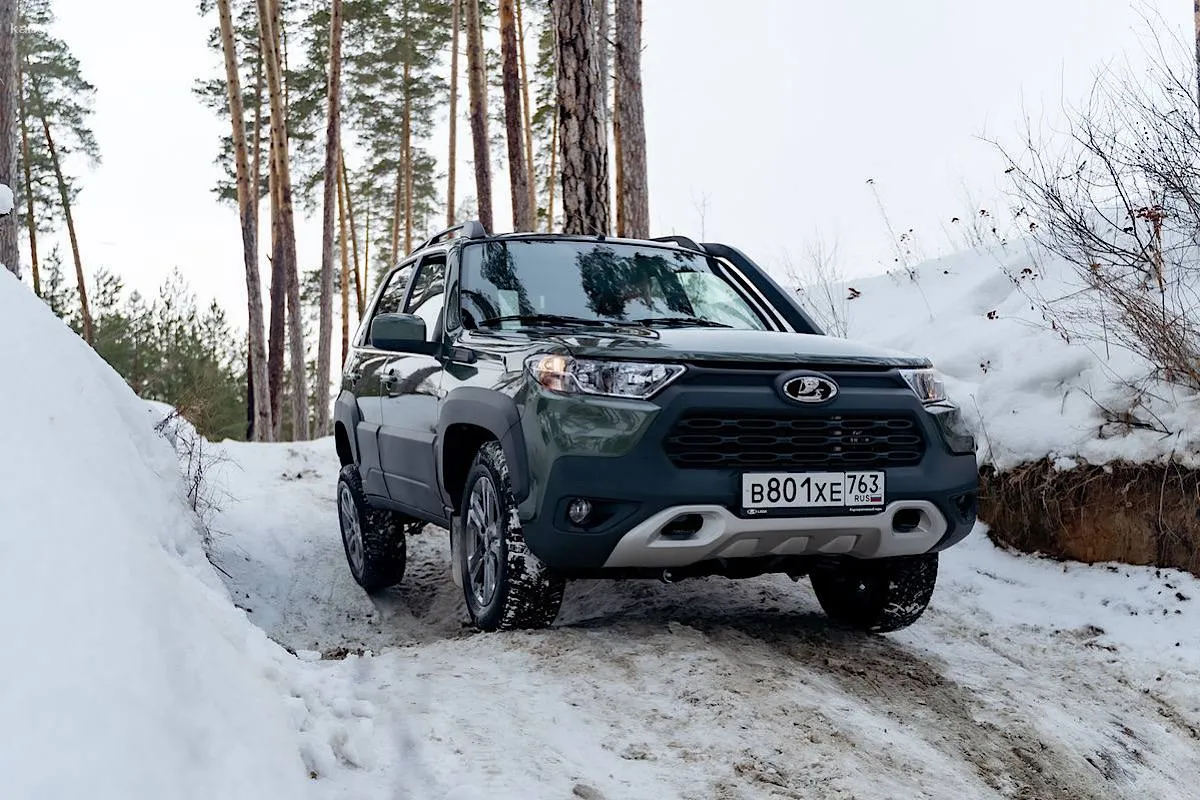 Эксперт подверг критике Lada Niva Travel: ограниченное пространство, высокая жажда и другие минусы внедорожника