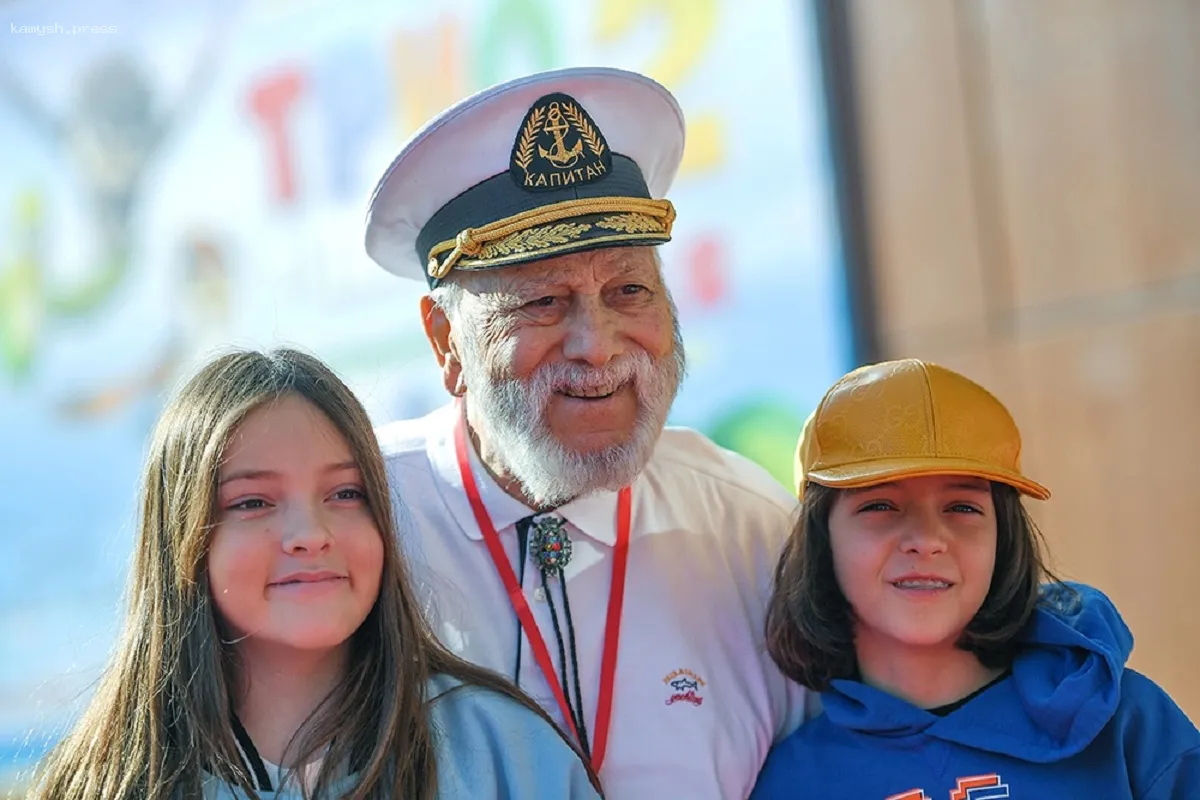 С любовью к дедушке: Алла-Виктория написала трогательное послание Бедросу Киркорову