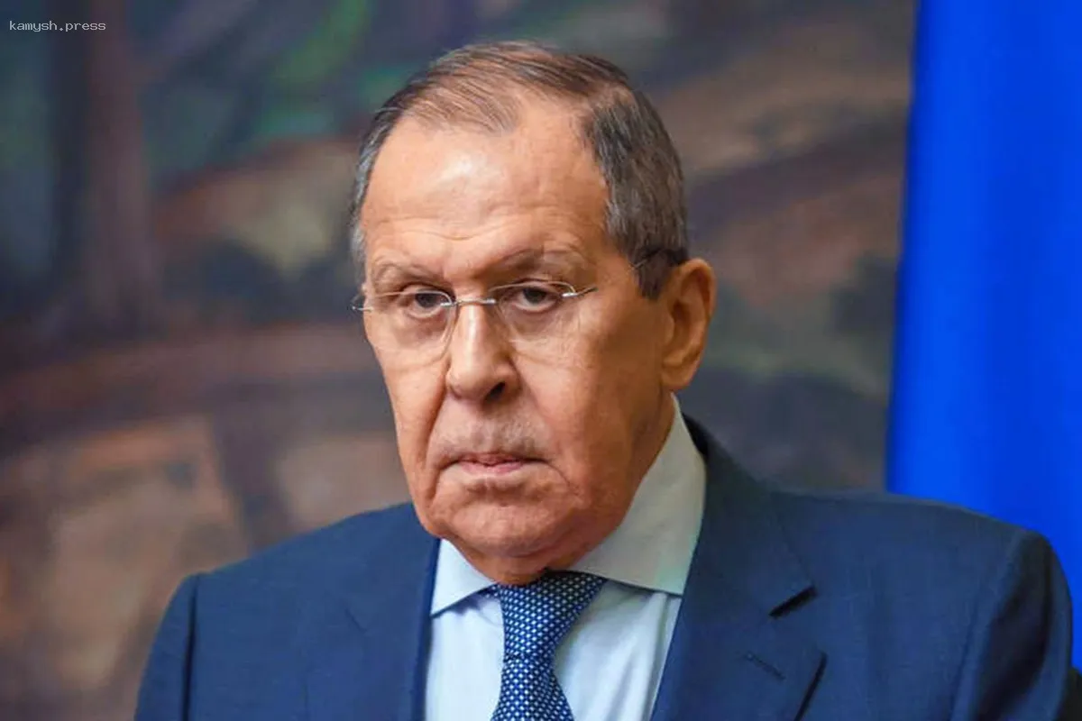 Лавров прокомментировал резкие слова Макрона