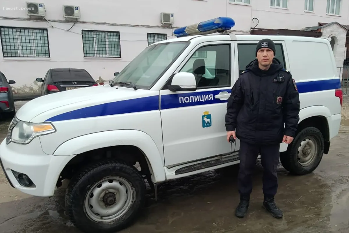 В Йошкар-Оле страж порядка защитил пенсионерку от потери 1,3 миллиона рублей
