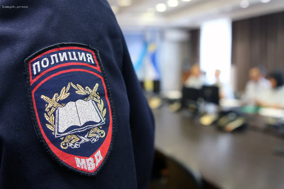 В Пензе мужчина пытался заменить поддельное удостоверение на настоящее