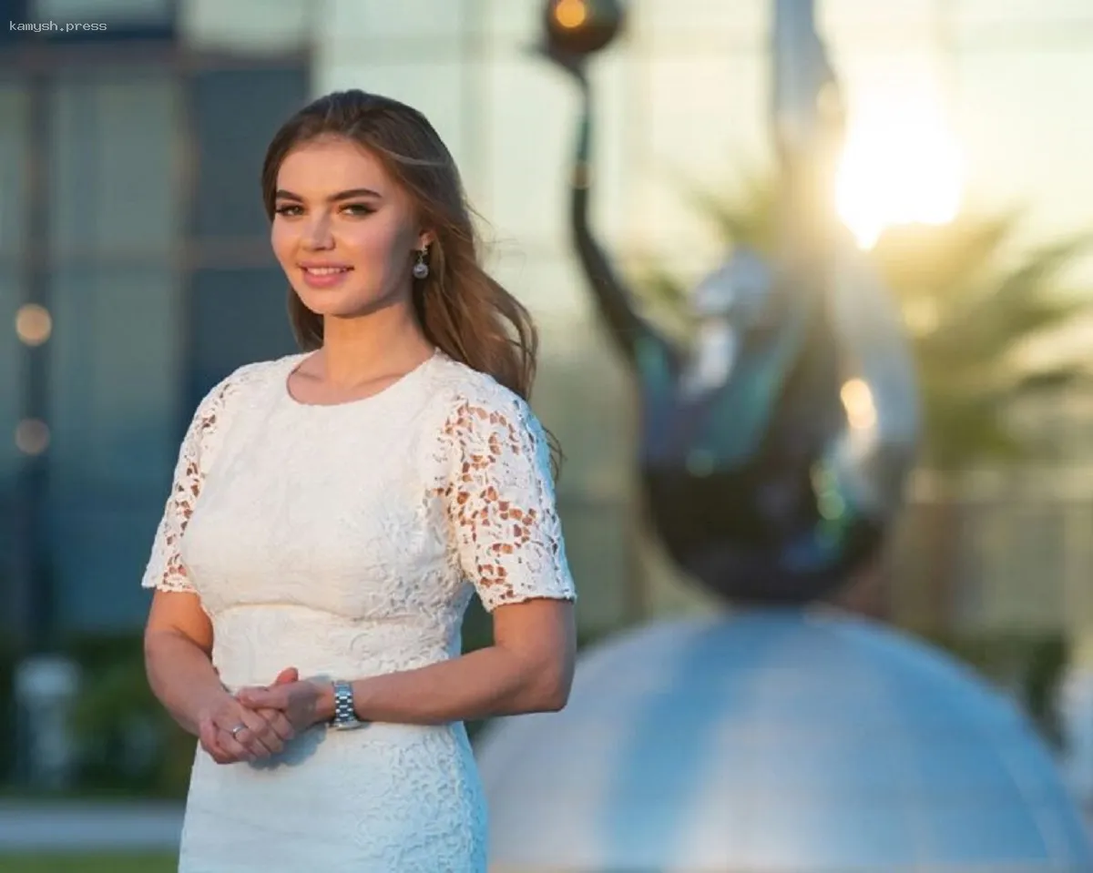 «Несколько не хватает техники»: Алина Кабаева на чемпионате России по художественной гимнастике