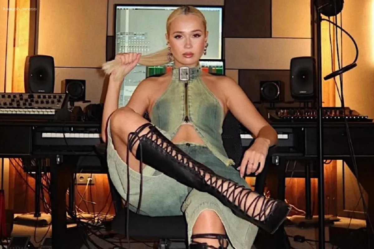 Будьте человечными: Клаву Коку огорчило поведение гостей VIP-зоны аэропорта