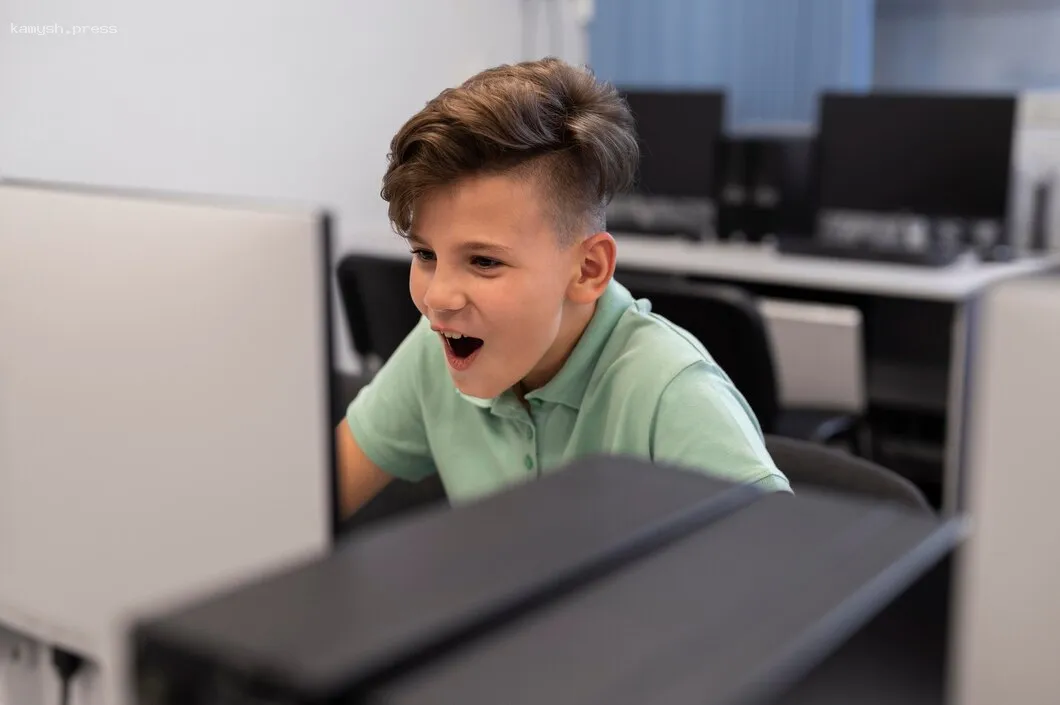 Эксперт в области кибербезопасности объяснил, когда лучше начинать обучение детей в IT