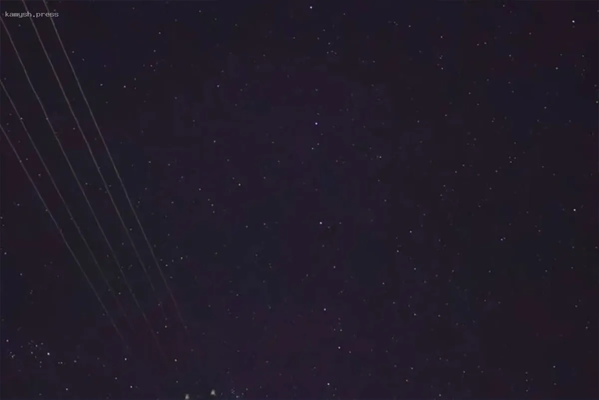 Астроном из Новосибирска Поляков запечатлел спутники Starlink от Илона Маска