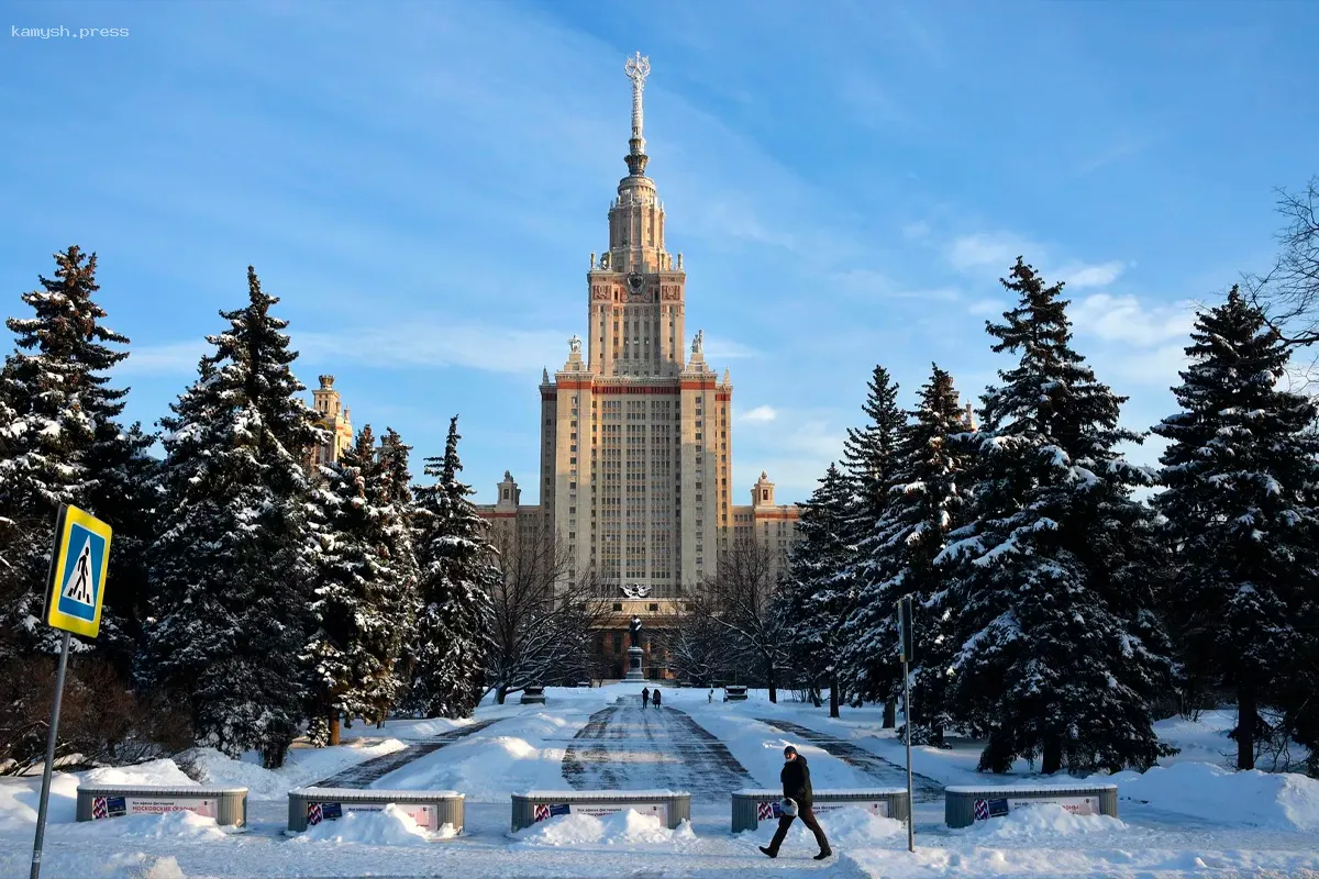 Специалист прокомментировала инициативу по ограничению числа абитуриентов в московских и петербургских вузах