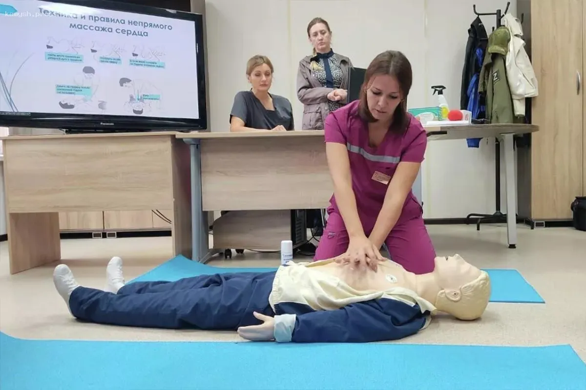 Кадеты Новосибирска осваивают основы первой медицинской помощи