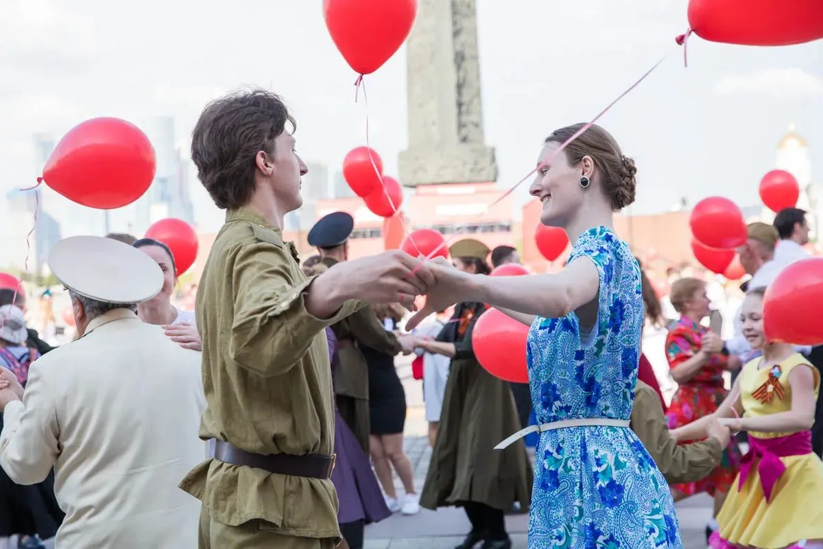 Вокзал «Ярославль-Главный» стал участником акции «Майский вальс»