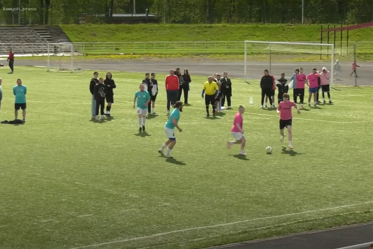 Открытие сезона 2025 «Неформальной футбольной лиги» прошло в Биробиджане