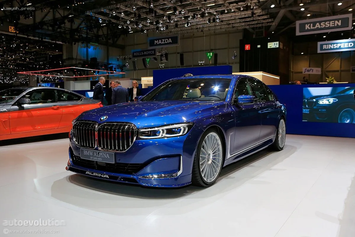 BMW анонсирует самые мощные «семерки» в своей истории
