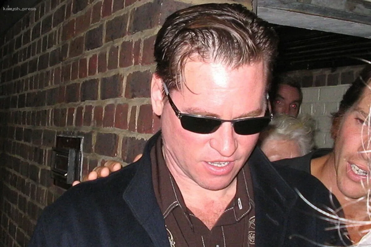 Актер из фильма «Бэтмен навсегда» Вэл Килмер ушел из жизни в возрасте 65 лет