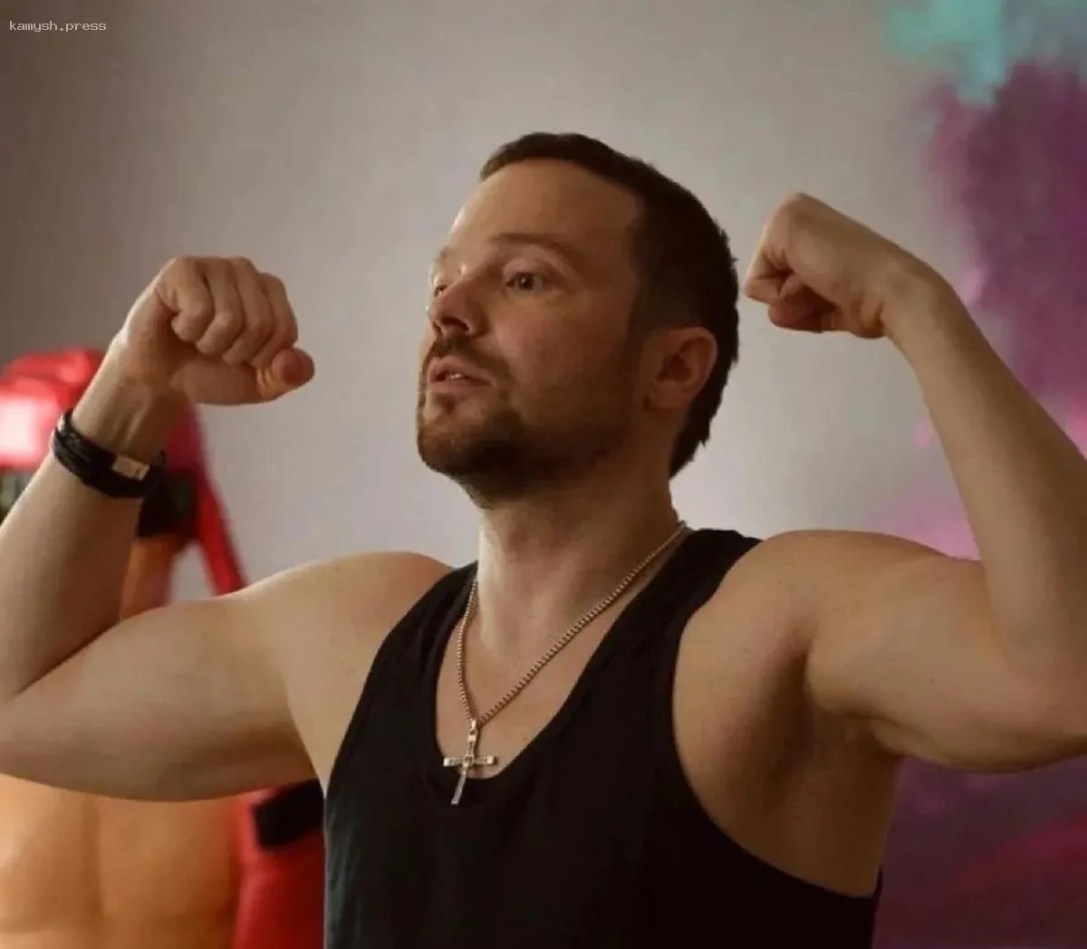 Актер Алексей Чадов обвинил своего бывшего друга в подделке его подписи