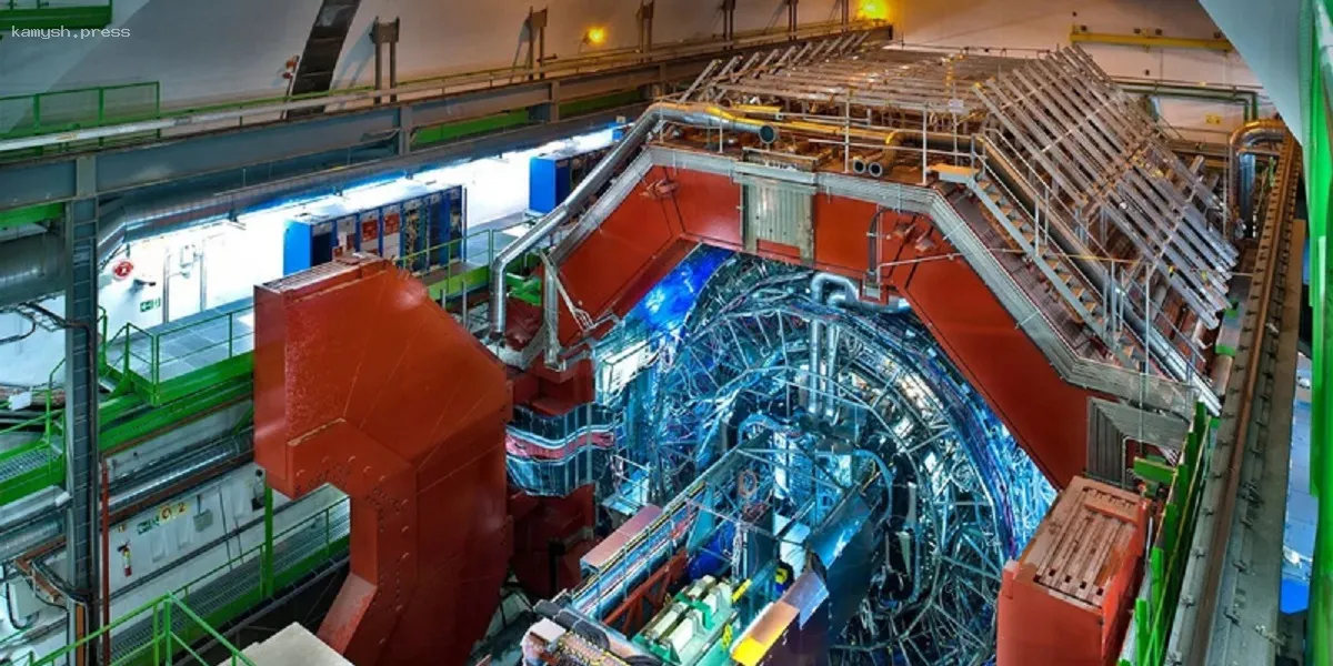Большой адронный коллайдер установил рекорд по созданию самого тяжелого антиядра