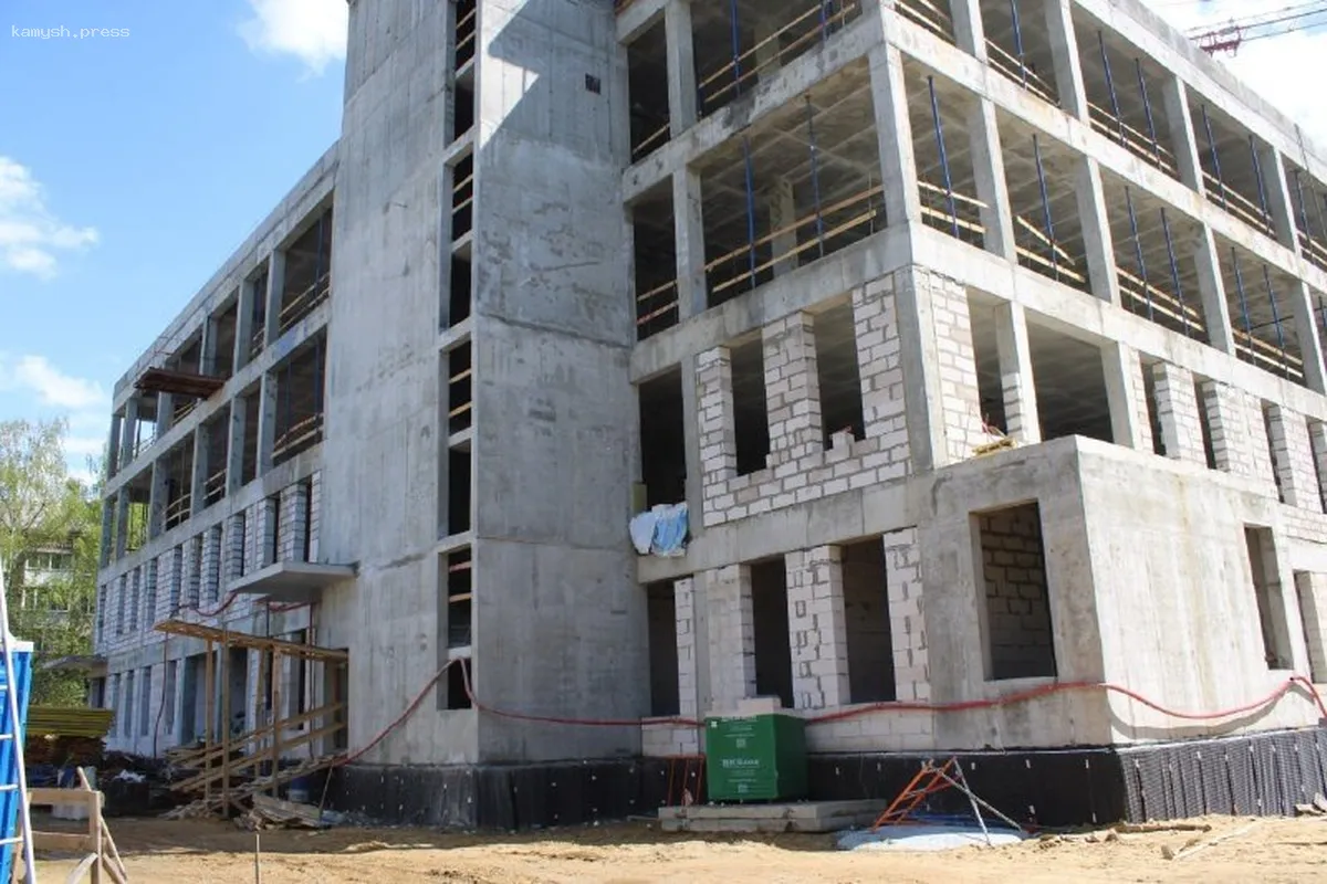 В Пушкинском округе продолжается строительство детской поликлиники на 400 посещений в смену