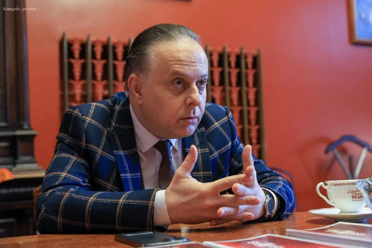 Активисты призывают Любимову уволить руководителя Театра имени Вахтангова