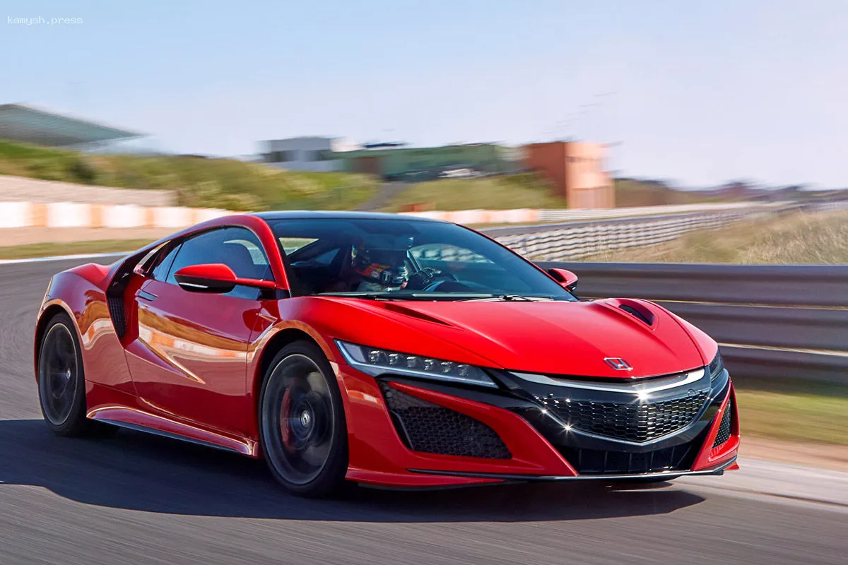 Японец подарил полицейским суперкар Honda NSX