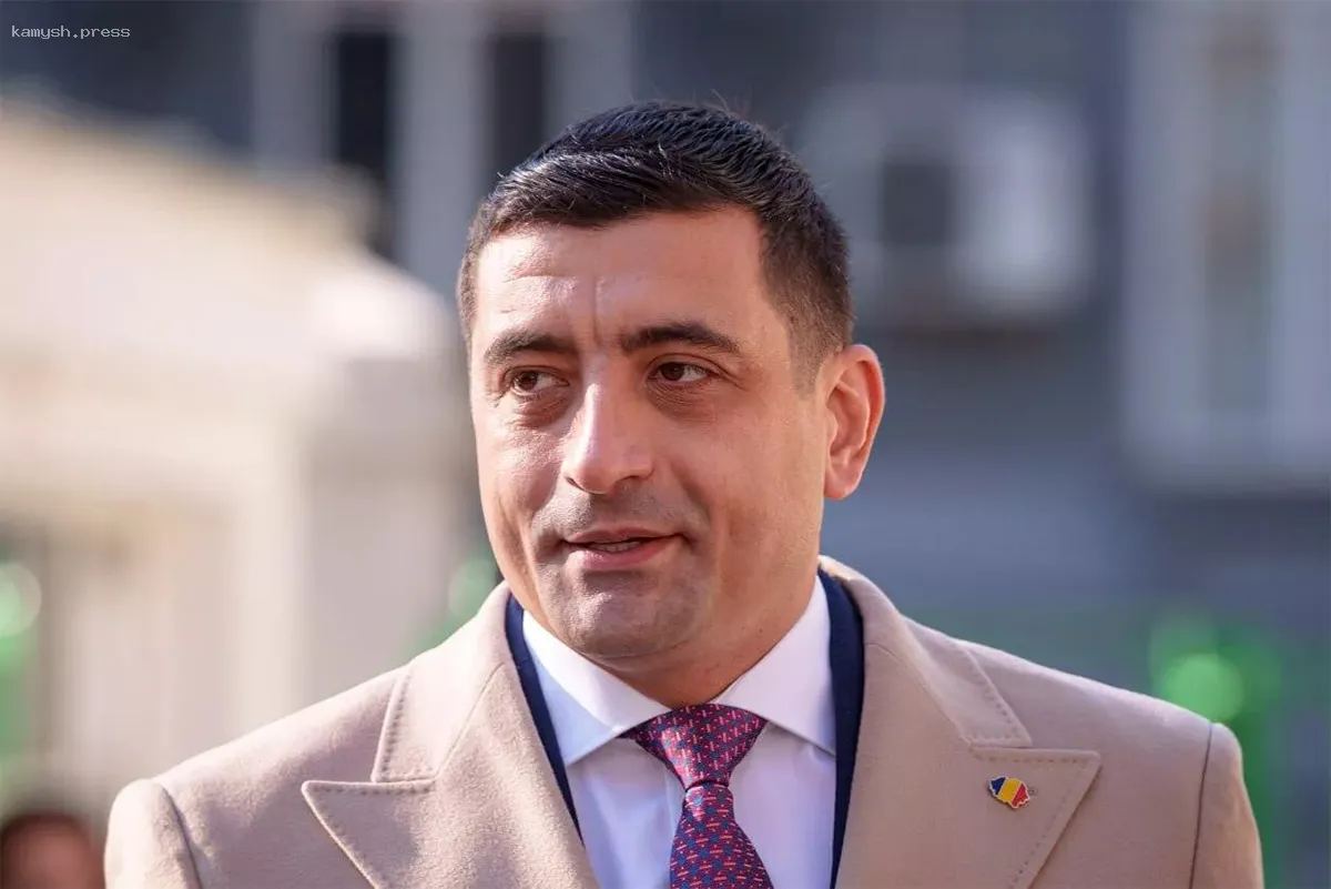 Европейские власти обеспокоены возможным альянсом Орбана, Симиона и Фицо