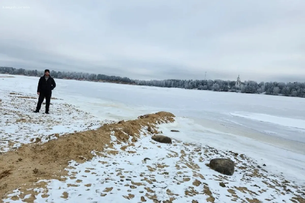 В Рыбинске уровень воды в реке Волга упал на 20 см за сутки
