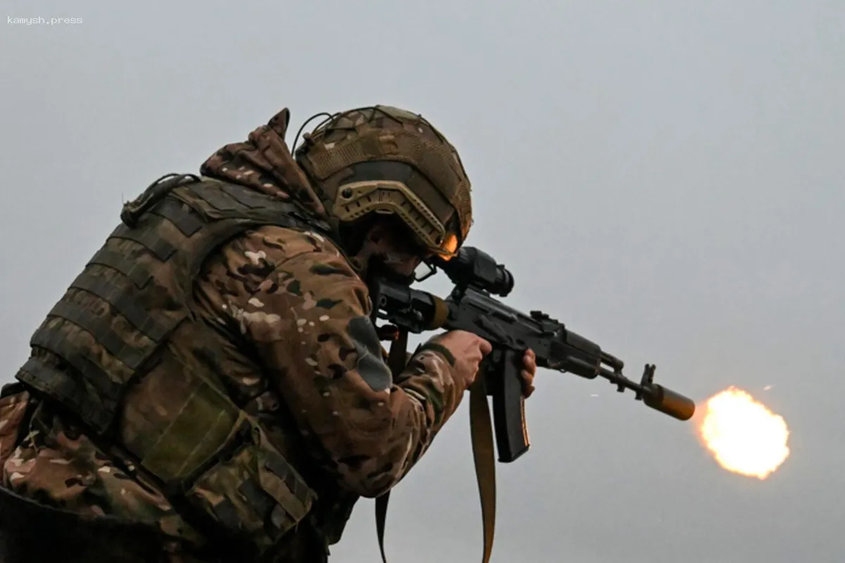 Российский военнослужащий поделился, как его товарищи вытащили командира, ставшего жертвой химатаки