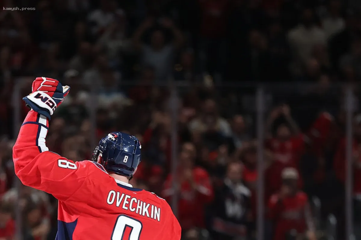Овечкин стал лучшим бомбардиром в истории НХЛ, обойдя Гретцки