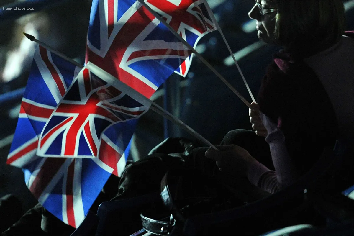 Большинство британцев уверены, что страна движется в неверном направлении