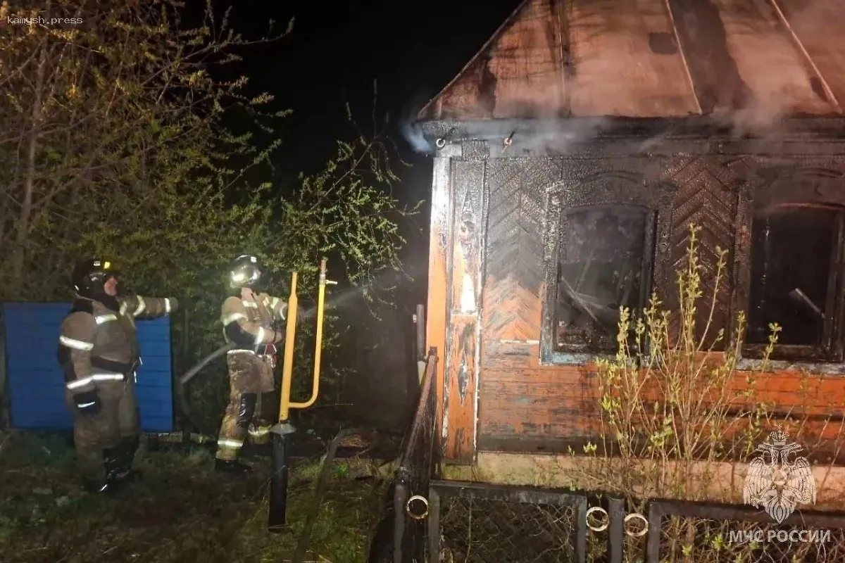 В Челябинской области произошел вечерний пожар, унесший жизни 4 человек