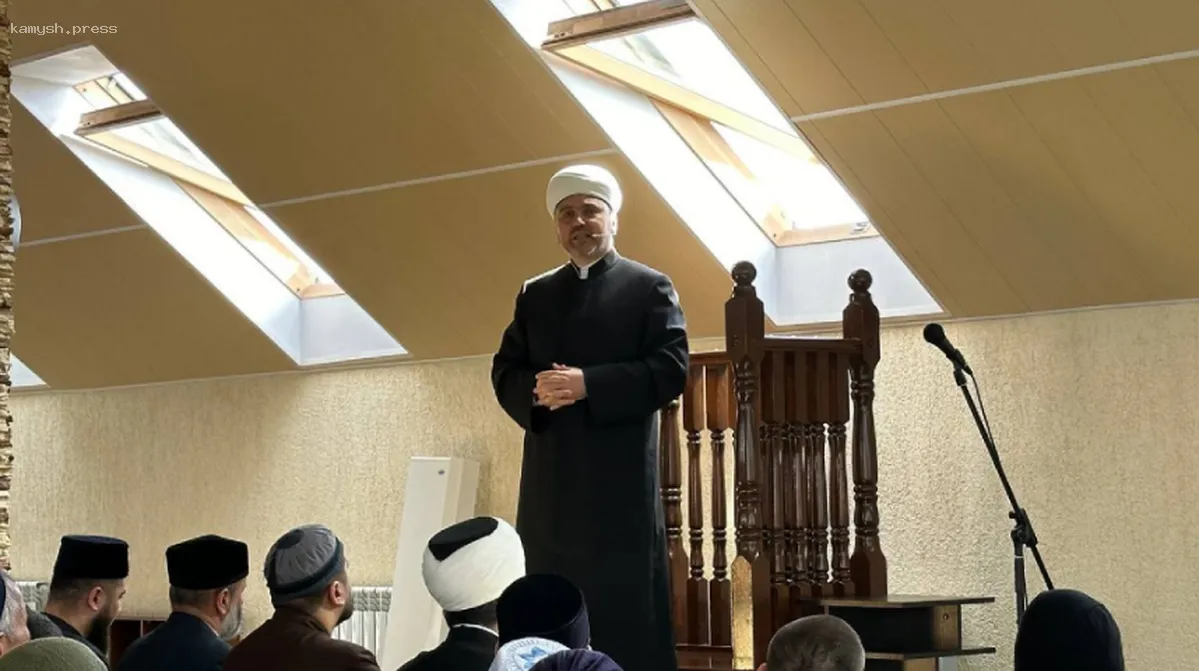 Муфтий Аббясов раскритиковал Мухутдинова за поддержку курьеров-протестантов