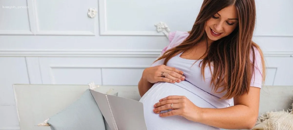 Госдума отвергла инициативу автоматического зачисления на бюджетные места для беременных школьниц в 16 лет