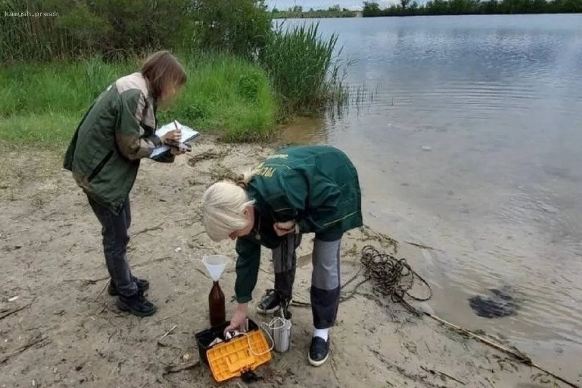 В Волге под Волгоградом выявлено загрязнение мазутом