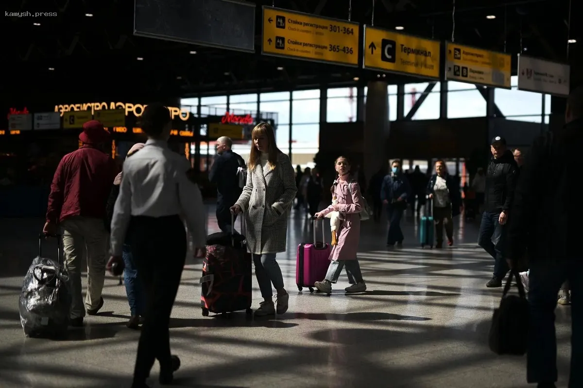 В ВТБ предупредили о рисках мошенничества при покупке билетов и туристических путевок