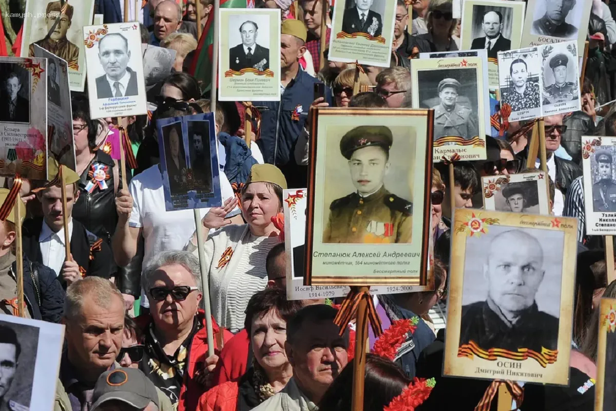 В ТЦ «Грани» Новосибирска запустили акцию «Бессмертный полк»