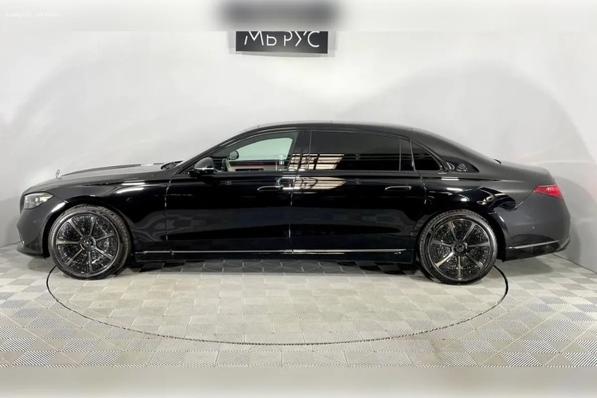 Владимирский рынок предлагает роскошный Mercedes за 37,8 млн рублей