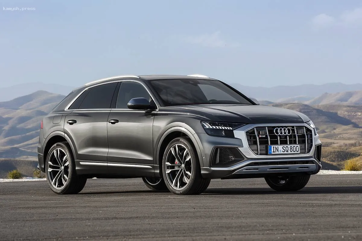 Кроссоверы Audi Q8 доступны в продаже по цене от 12,7 млн рублей