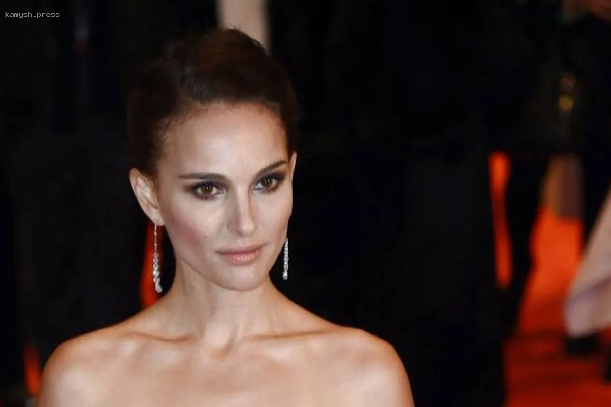 Натали Портман в дерзких образах на обложке австралийского Vogue