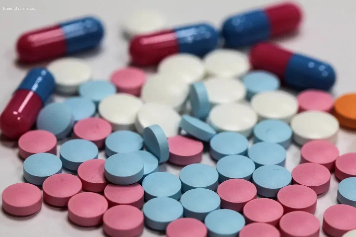 Подростка госпитализировали в Санкт-Петербурге из-за передозировки таблетками для похудения