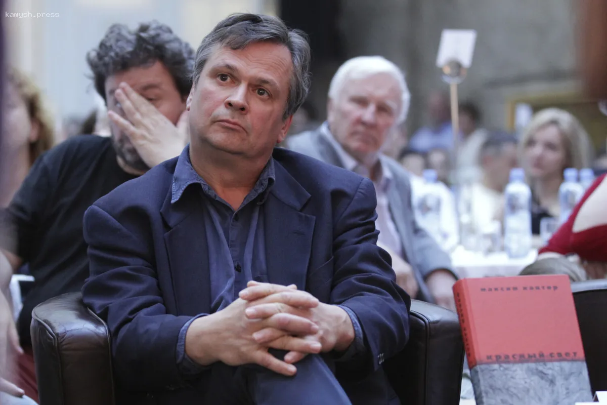 «Возвращение блудных сынов». Максим Кантор, оскорбивший россиян и президента, вспомнил, что он «русский писатель»