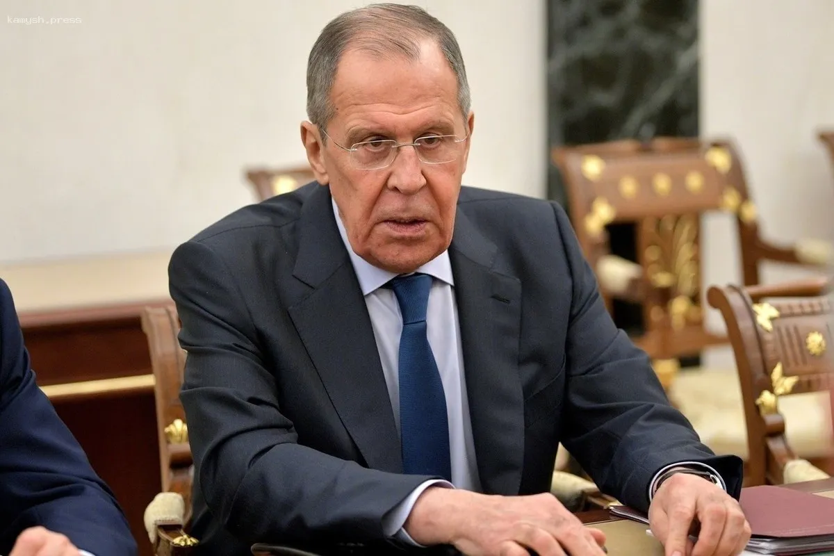 Лавров осуществил визит в Узбекистан и затронул важный вопрос миграции