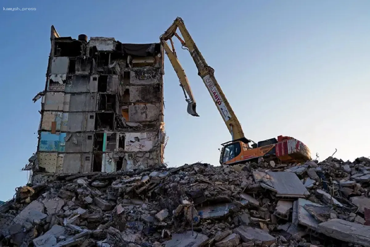 В Новосибирске планируют снести еще два неблагополучных здания