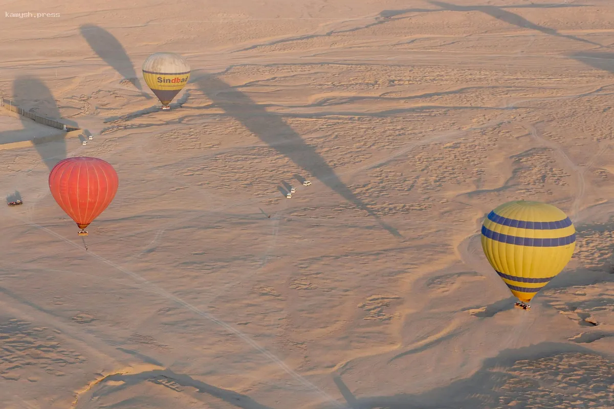В Дубае произошла аварийная посадка воздушного шара с туристами из России