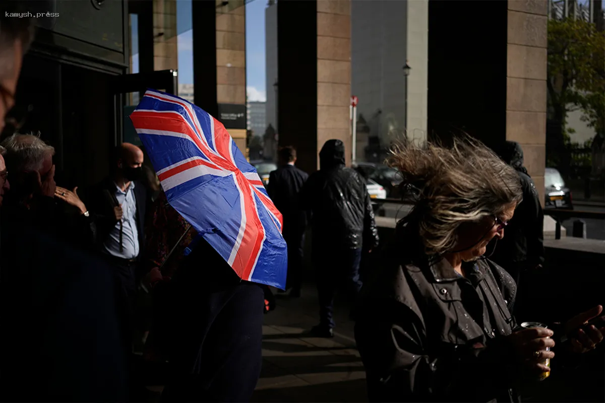 В Великобритании предложили убрать детские пособия у семей среднего класса