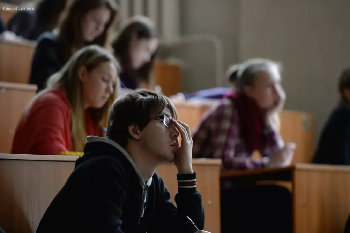 Выпускники колледжей Волгограда обязаны сдавать ЕГЭ для поступления в вузы