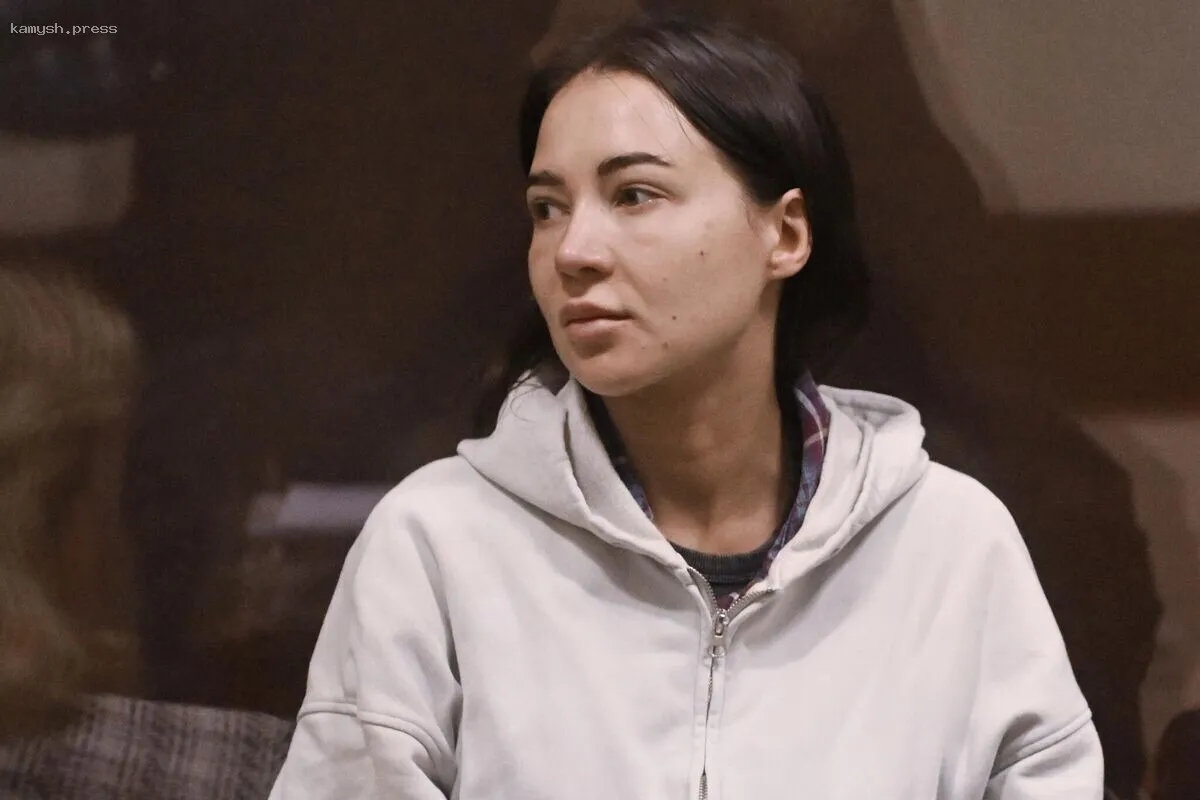 Суд в Москве взыскал задолженность за коммунальные услуги с блогера Валерии Чекалиной
