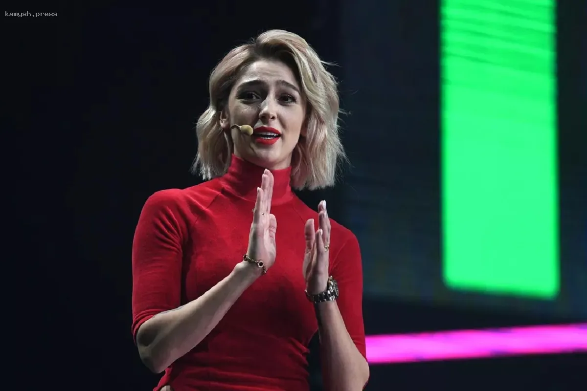 Актер Владимир Вдовиченков стал владельцем дома блогера Насти Ивлеевой