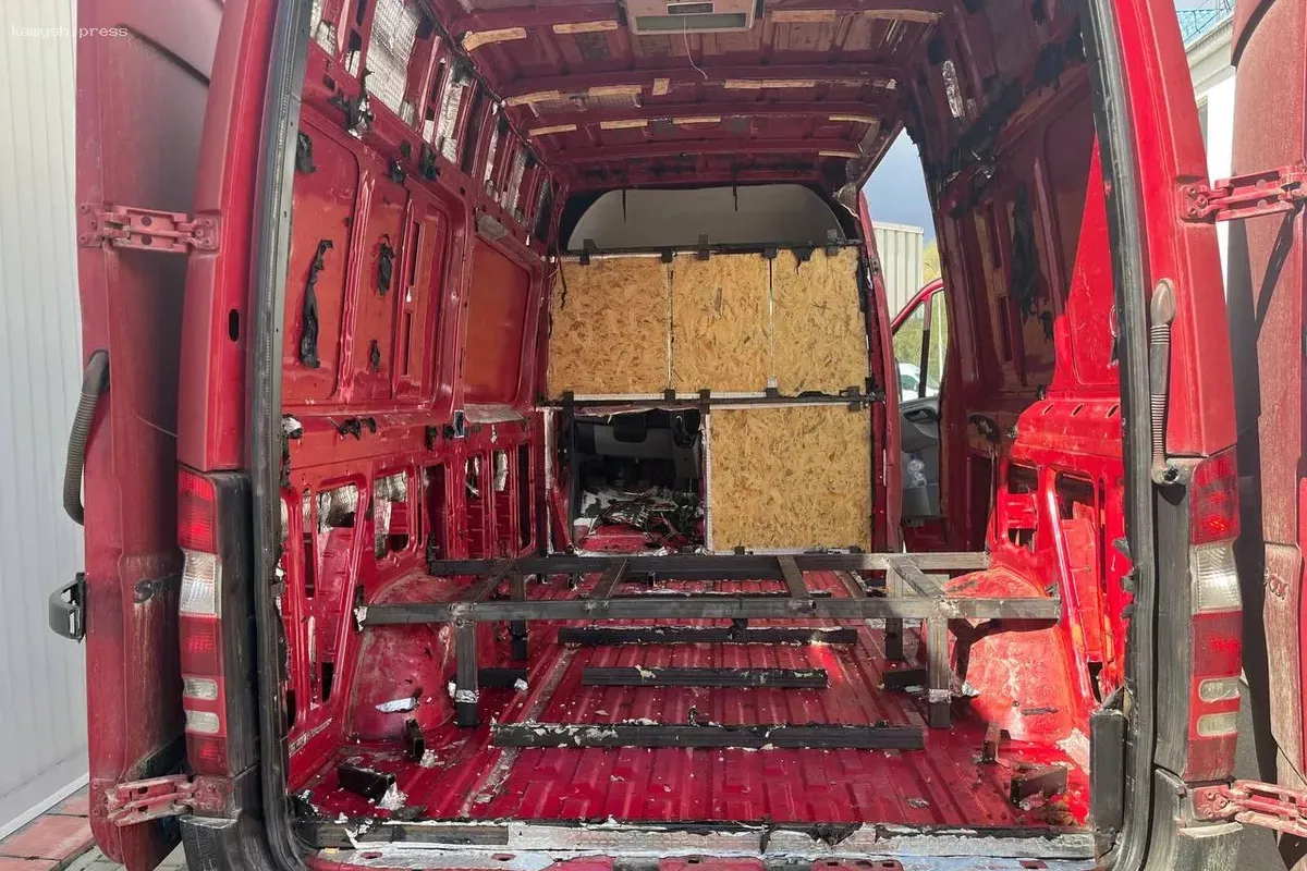 Шофер арестованного в Белоруссии микроавтобуса с взрывчатыми веществами рассказал о своей деятельности