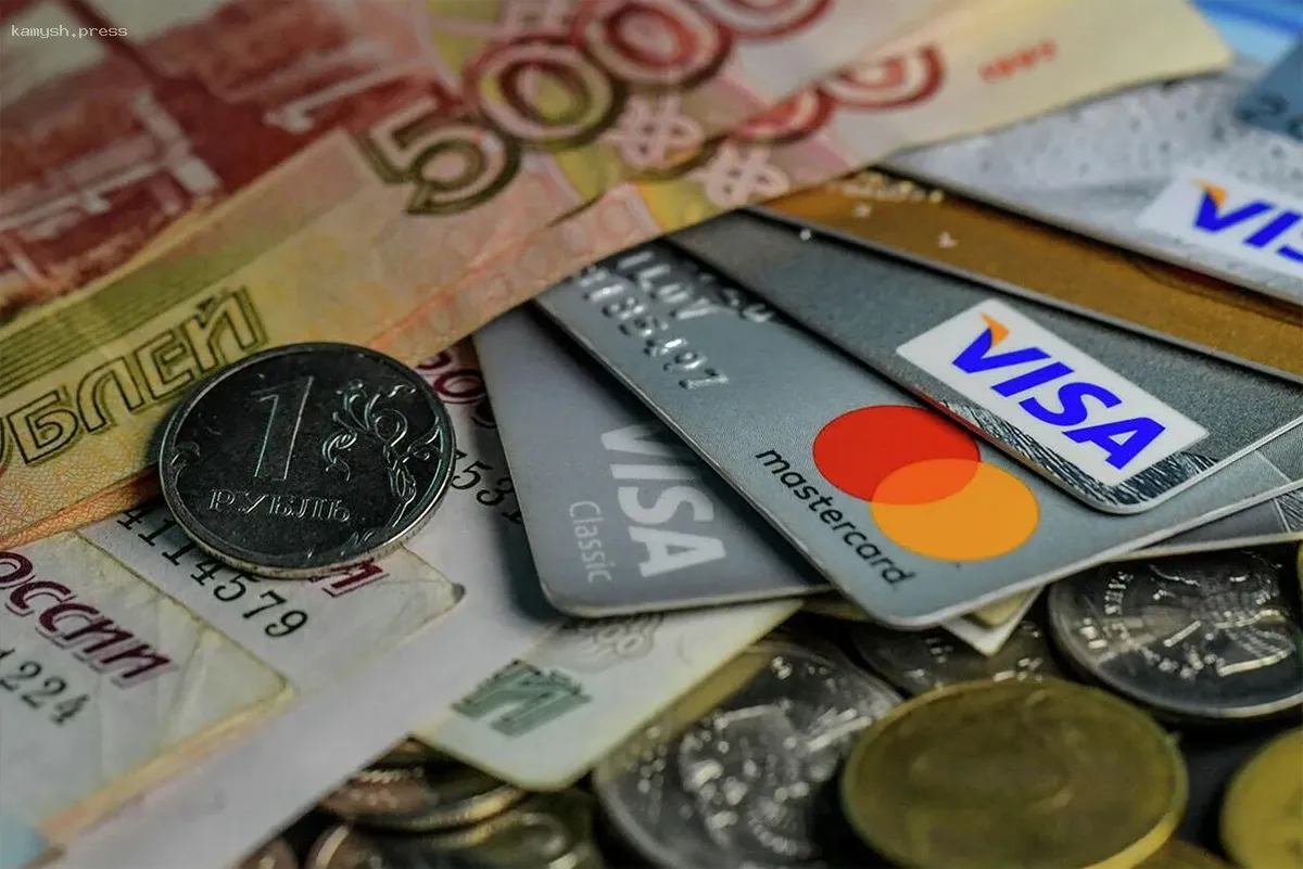 В России введут лимит на количество банковских карт для граждан