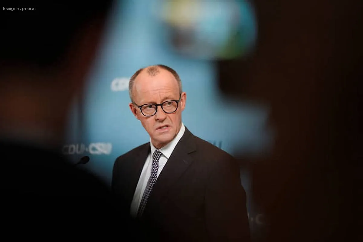 Politico: Укрепление связей между Макроном и будущим канцлером Мерцем